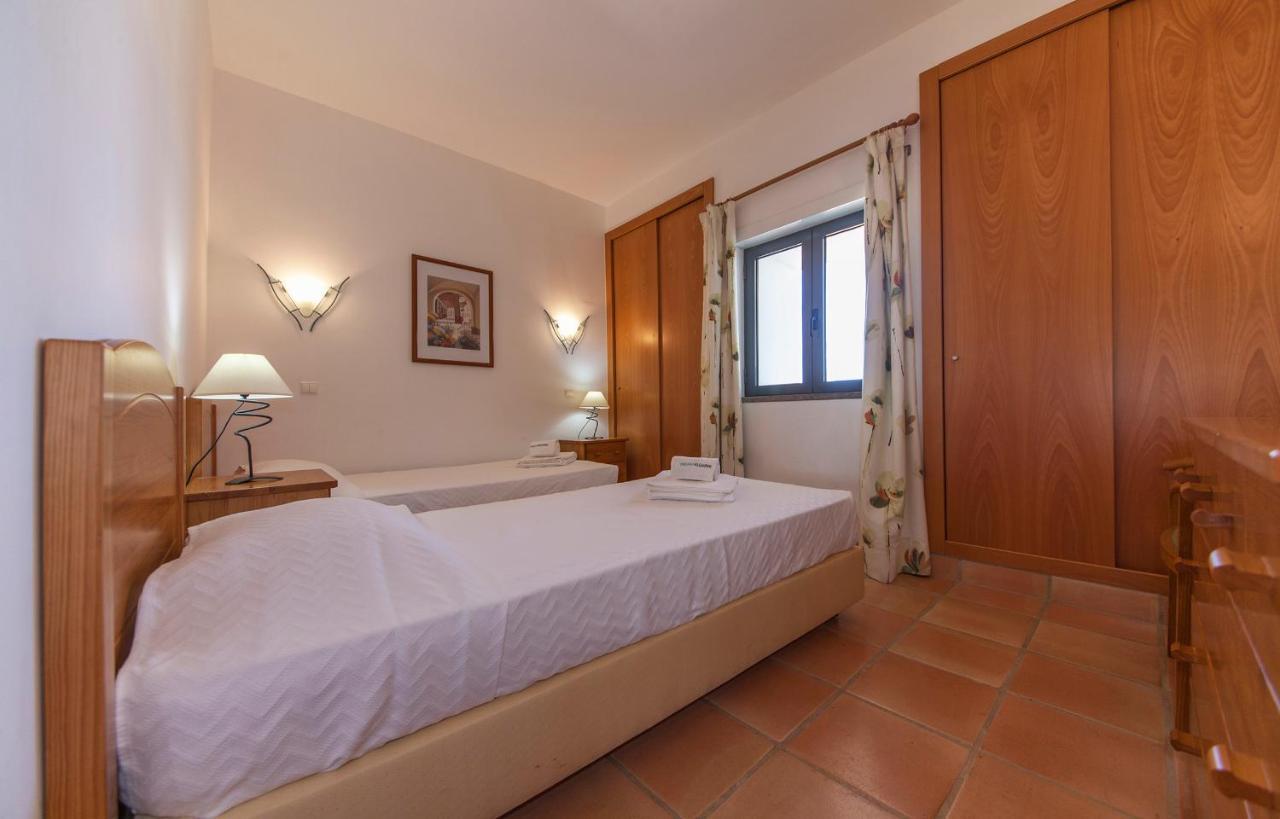 B46 - Marinapark Apartment With Seaview Lagos Esterno foto